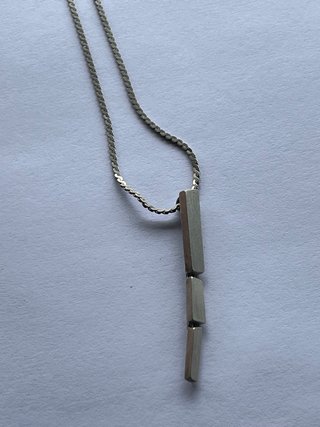 Collar de plata con colgante