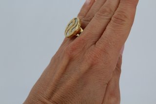 Anillo Ancho 18K.10gr. Ref: 043-01-00049.