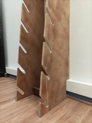 Expositor de Skates de Madera