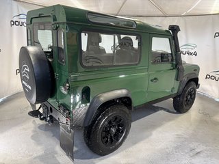 Land Rover Defender 90 TD4