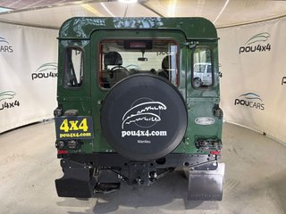 Land Rover Defender 90 TD4