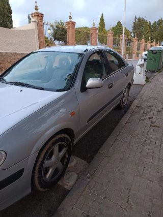 Nissan Primera 2000