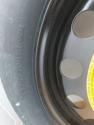Rueda de repuesto temporal