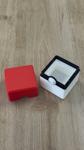 Portacarte Pokeball 3D