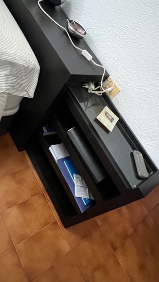 Cabecero compartimentos extraíbles Ikea