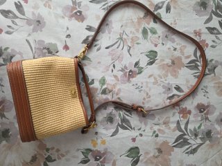 Bolso bombonera o "Bucket", de Mango.