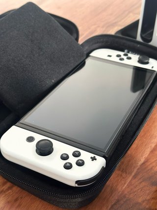 Nintendo Switch OLED + Juegos