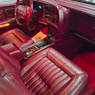 Buick Riviera 1990