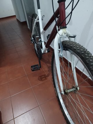 Bicicleta 26 antigua pero en condiciones acectable