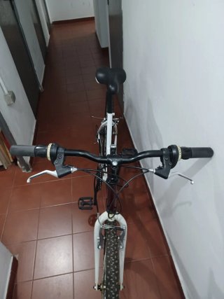 Bicicleta 26 antigua pero en condiciones acectable