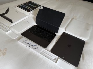 Opportunità: iPad Pro 13 M4 Nero Apple Store +Acc