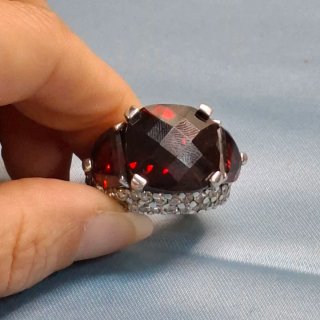 Anillo Plata Ajustable con Cristales Rojos