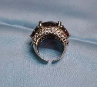Anillo Plata Ajustable con Cristales Rojos