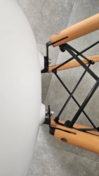 2 Sillas Eiffel Blancas Patas Madera