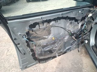 Toyota 113860 amortiguadores capot avensis berlina