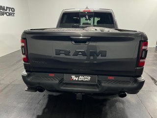 RAM 1500 Rebel Night 5.7L HEMI V8 401 cv