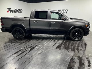 RAM 1500 Rebel Night 5.7L HEMI V8 401 cv
