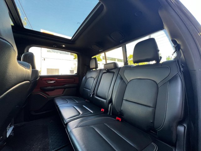 RAM 1500 Rebel Night 5.7L HEMI V8 401 cv