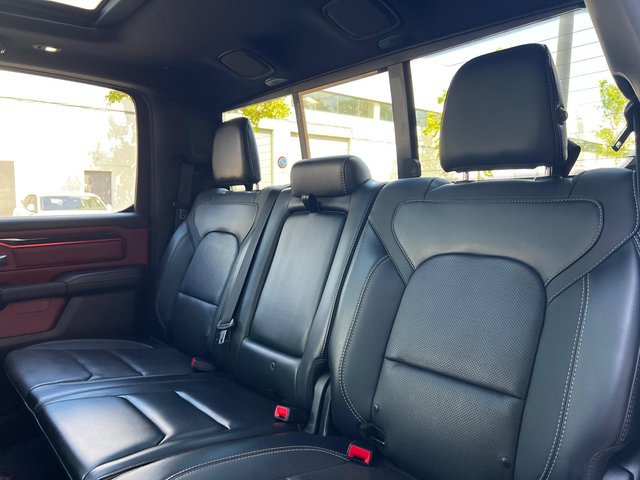 RAM 1500 Rebel Night 5.7L HEMI V8 401 cv