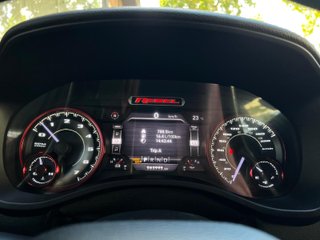 RAM 1500 Rebel Night 5.7L HEMI V8 401 cv