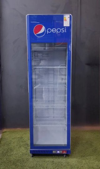 Nevera expositora Pepsi