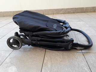 Silla de paseo Tutti Bambini Momi ligera