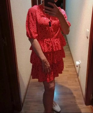 Vestido rojo lunares volantes