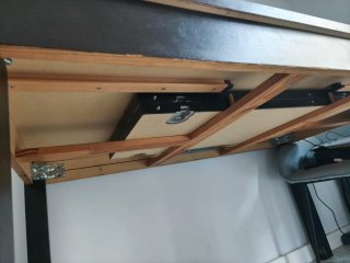 Mesa de comedor grande marrón extensible