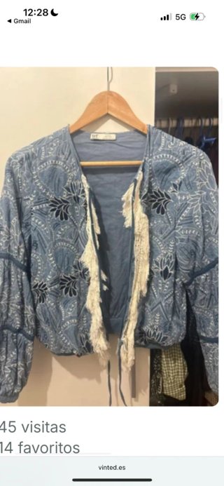 Chaqueta TRF azul y blanca bordada