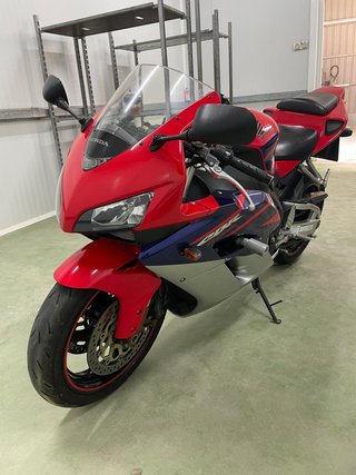Honda CBR1000RR - Muy cuidada