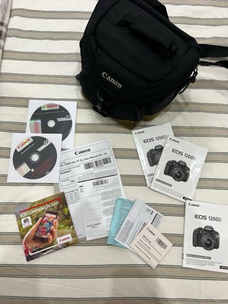 Canon EOS 1200D + 2 objetivos + trípode + bolsa
