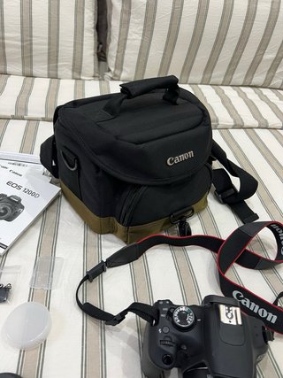 Canon EOS 1200D + 2 objetivos + trípode + bolsa