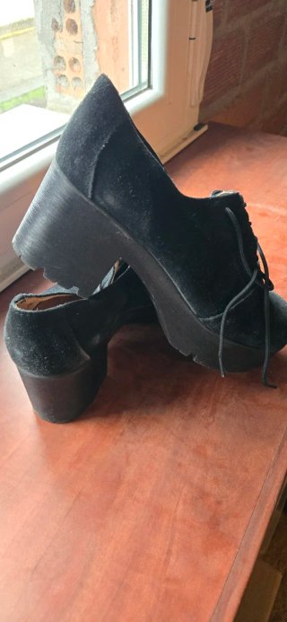 Zapatos de tacón negros talla 38