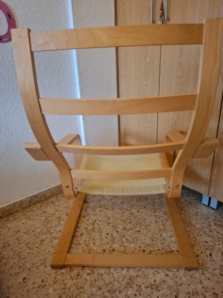 Sillón de tela y madera Ikea