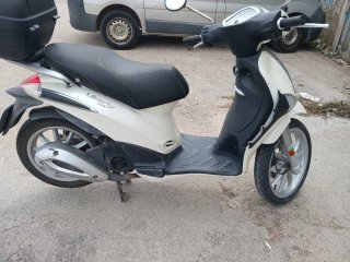 Piaggio Liberty 125 Scooter Blanca
