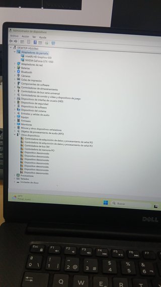 Portátil Dell i7 GTX 1050 4GB SSD 238GB
