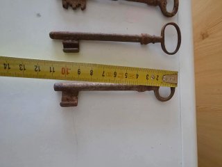 Lote 5 llaves antiguas de hierro