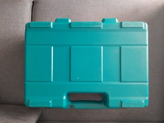 Taladro Atornillador MAKITA + kit   (MUY POCO USO)