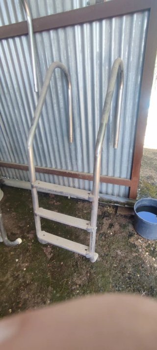 Escalera piscina acero inoxidable 3 peldaños