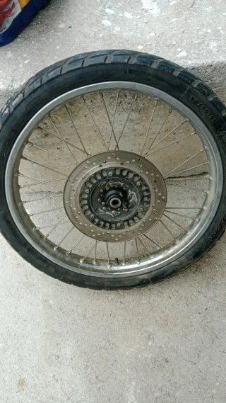 Rueda de moto Michelin 120/90-17