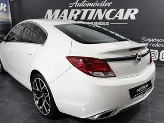 Opel Insignia  2.8 V6 Turbo OPC