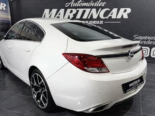 Opel Insignia  2.8 V6 Turbo OPC