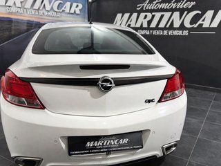 Opel Insignia  2.8 V6 Turbo OPC