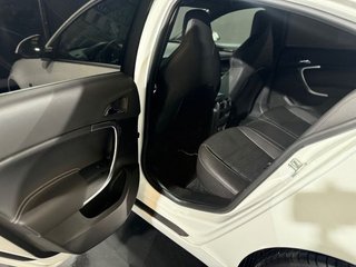 Opel Insignia  2.8 V6 Turbo OPC