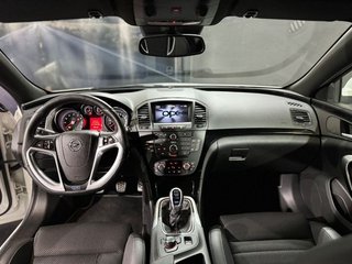 Opel Insignia  2.8 V6 Turbo OPC