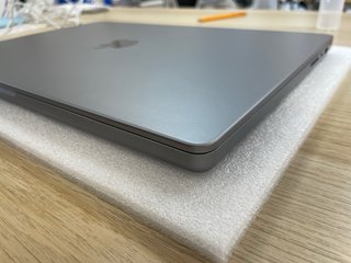 MacBook Pro 16” M1 Pro 16GB 512GB Gris Batería 84%