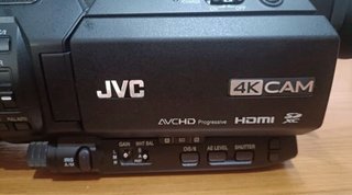 Videocámara 4K JVC GY-HM170e+mi