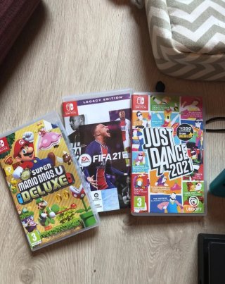 Nintendo Switch Azul/Rojo + Juegos+Mandos extra