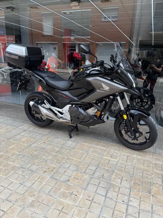 Honda NC750X Adventure Negra/Gris