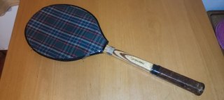 Raqueta Vintage Madera "Court Star" + Funda